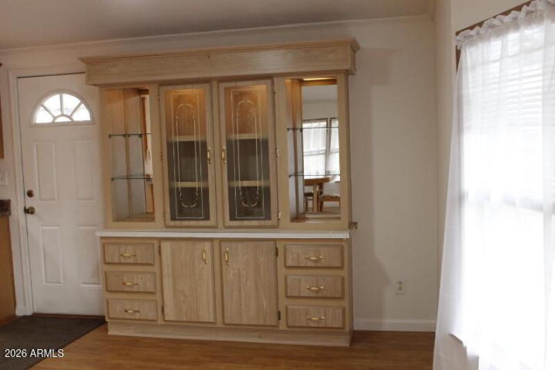Dining Area - Lighted Built in Hutch