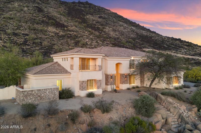 Summit Estate at Arrowhead Lakes