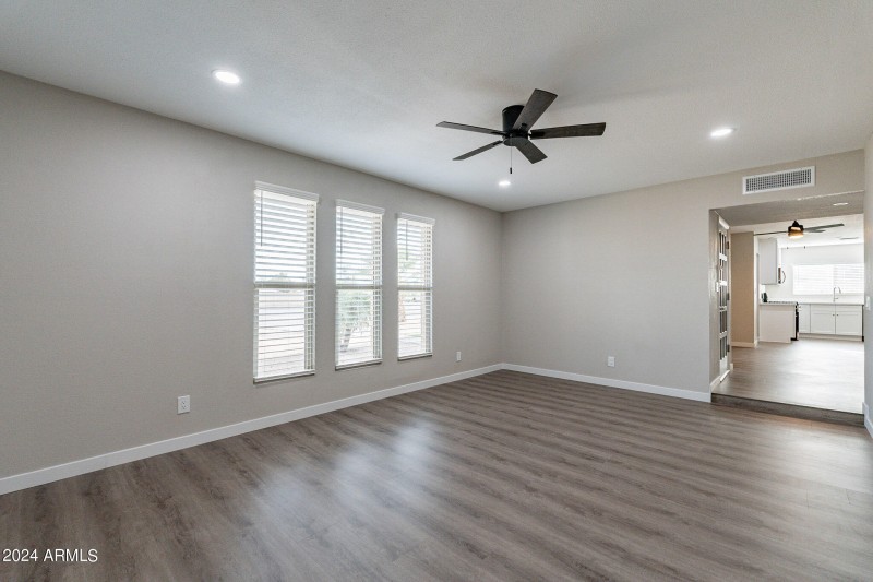 12-web-or-mls-Peoria-12