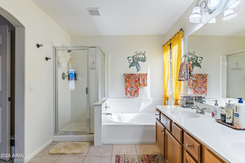 27_1711 e runion dr-26