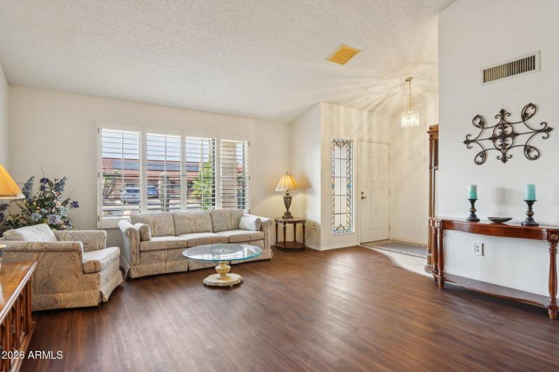 9-web-or-mls-W Terra Vista Dr-S1003-009