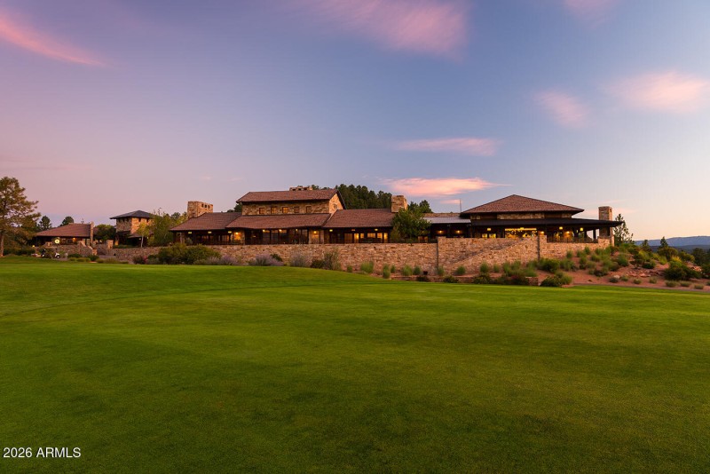 _DSC2611_ClubhouseSunrise