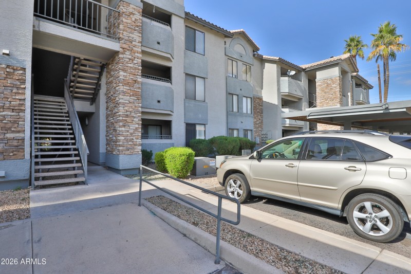 2025ECampbellAveAPT111-15