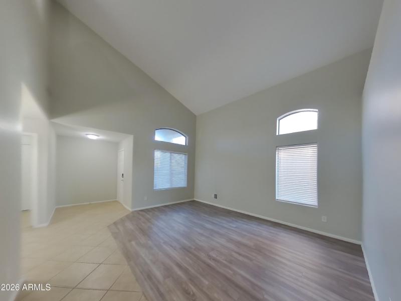 15_pc_hY3FdPwaHa_HNaW8FDGHU_layout_0