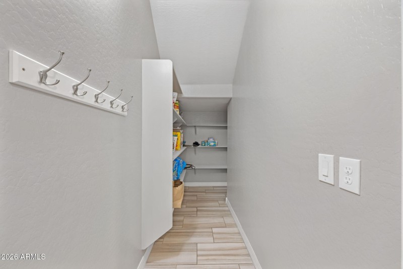 36-web-or-mls-32388-n-129th-dr