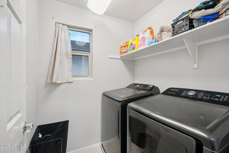 25-web-or-mls-N 73rd Dr-S1003-025