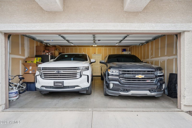 34-web-or-mls-N 73rd Dr-S1003-034