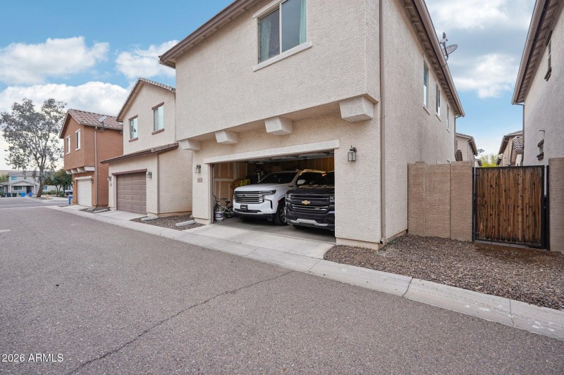 35-web-or-mls-N 73rd Dr-S1003-035