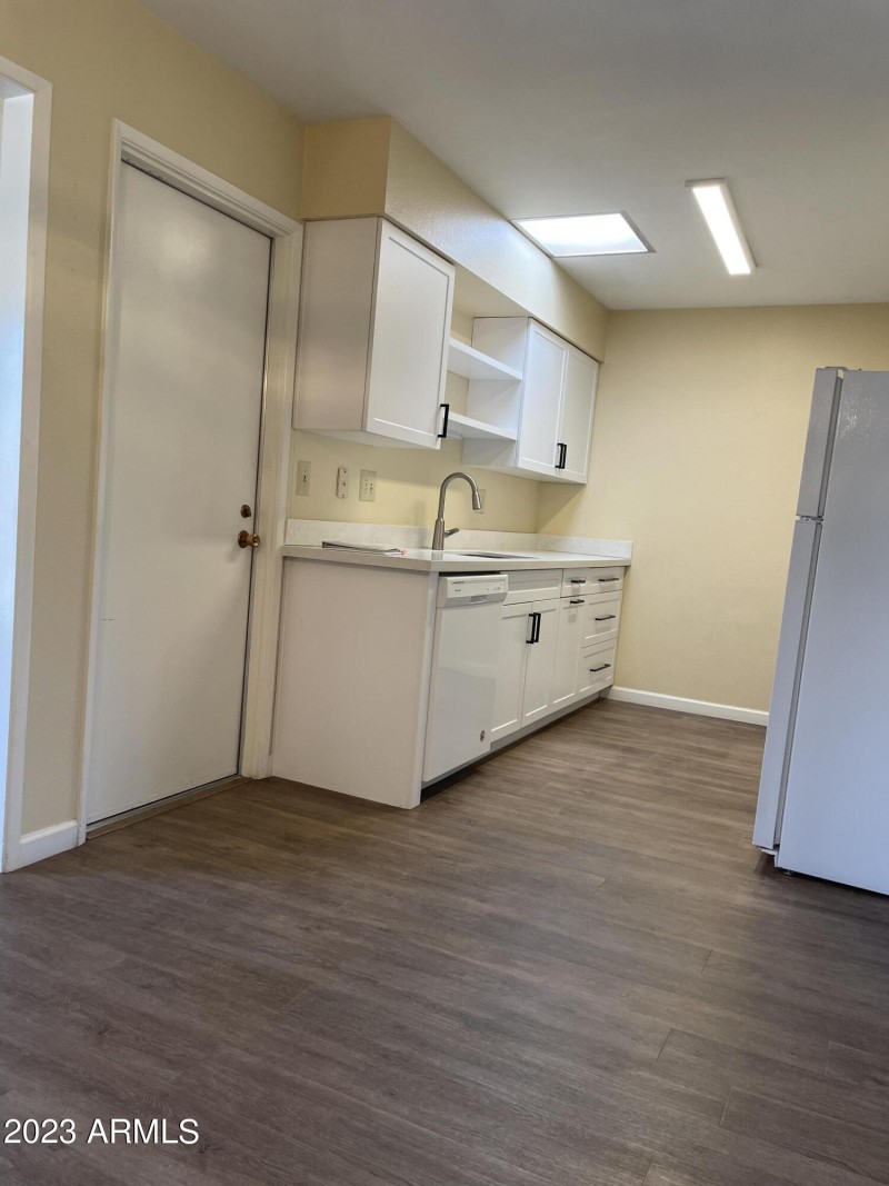 2CEE3A7E-30CF-4BDC-BE21-762714F7B2EE