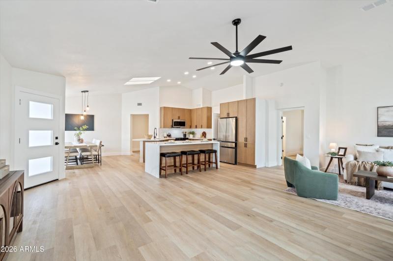 15-Living to Kitchen