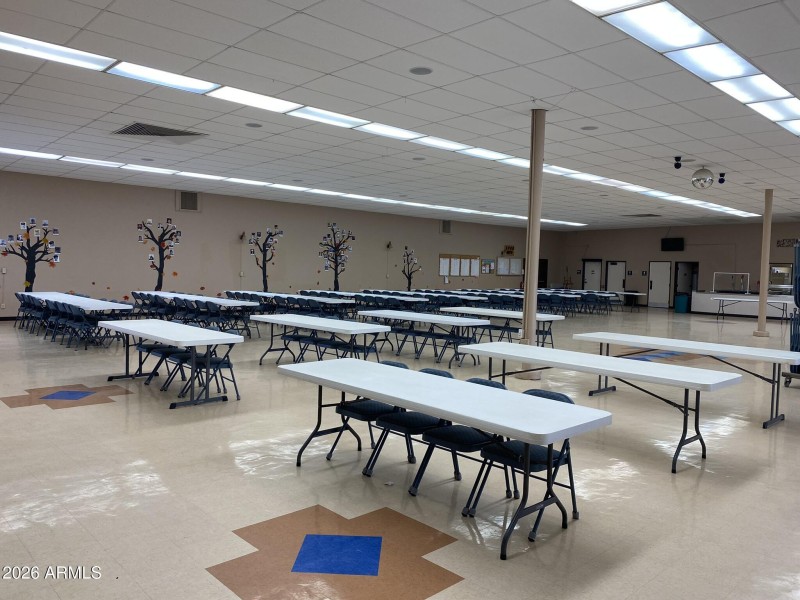 Clubhouse Dining (2)