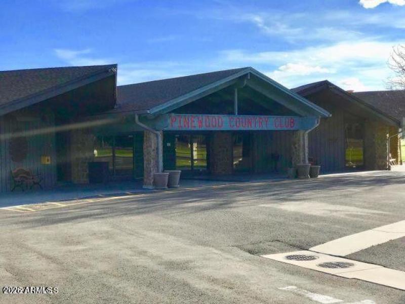 steps to Pinewood Country Club