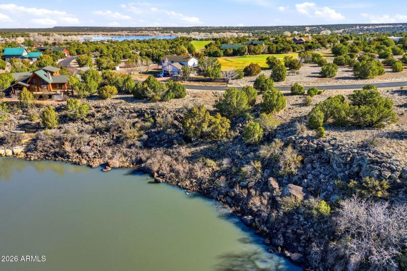 8379LakeViewDr-ShowLowAZ-9