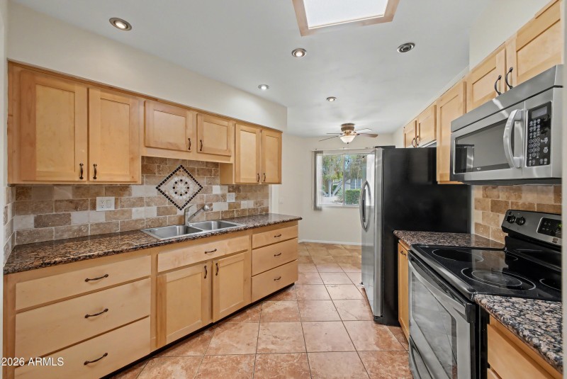 13846 N 109th Ave----11