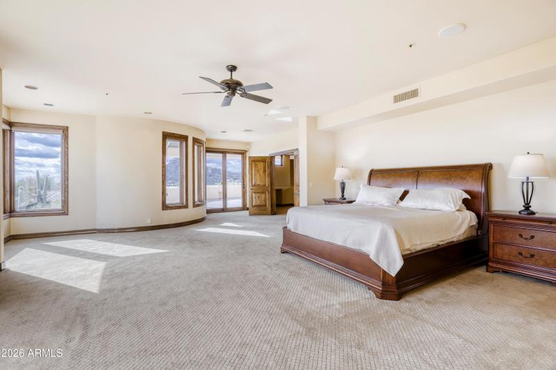 Spacious Primary Suite