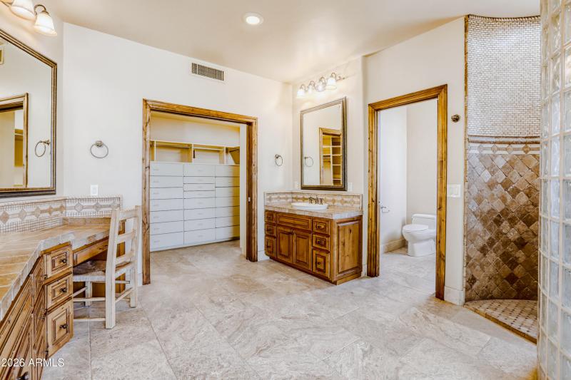 Luxurious Primary Bathroom