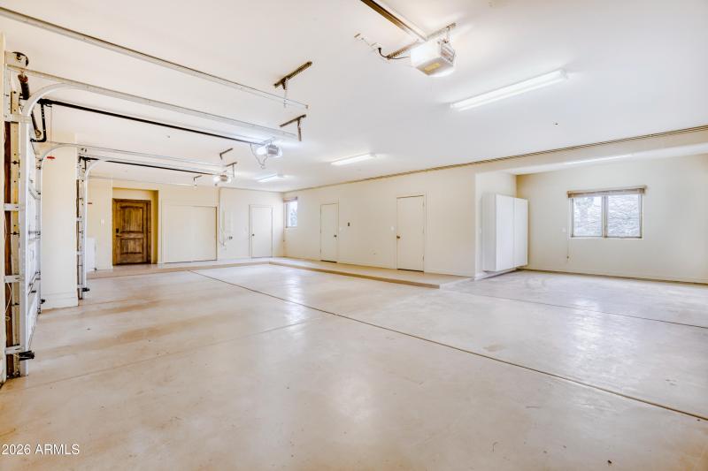 Spacious 4car extended garage