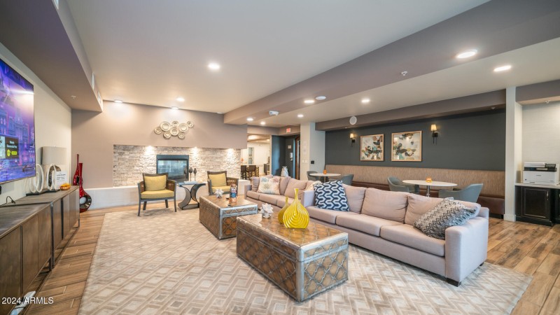 2511 W Queen Creek Rd-7