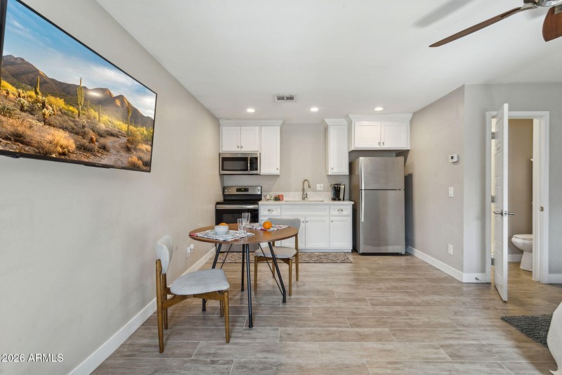 Adaptable space in guest house