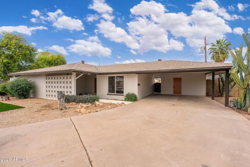 7734 N 34th Avenue - 02