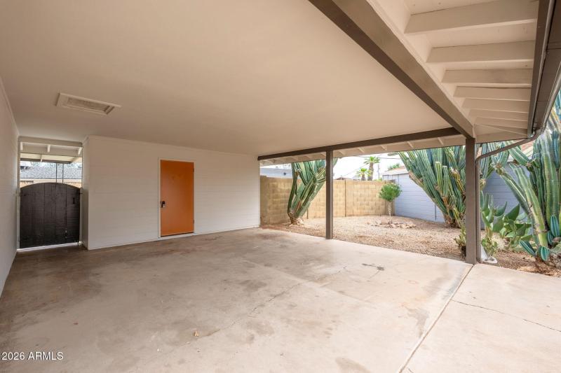 7734 N 34th Avenue - 03