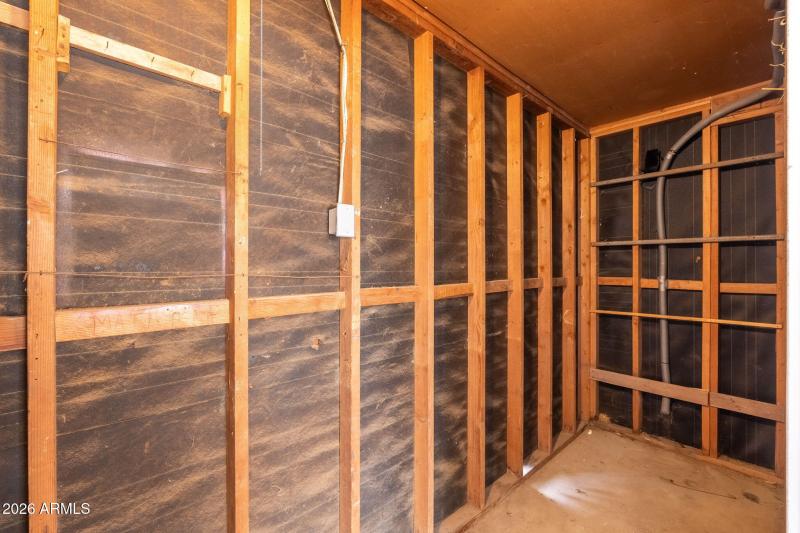 7734 N 34th Avenue - 04