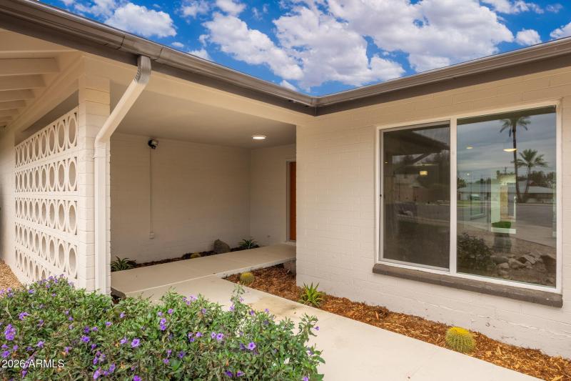 7734 N 34th Avenue - 05