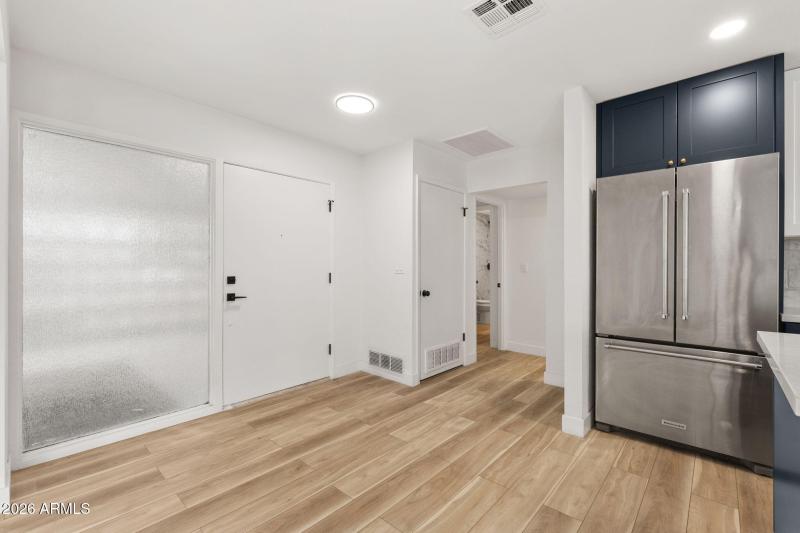 7734 N 34th Avenue - 07