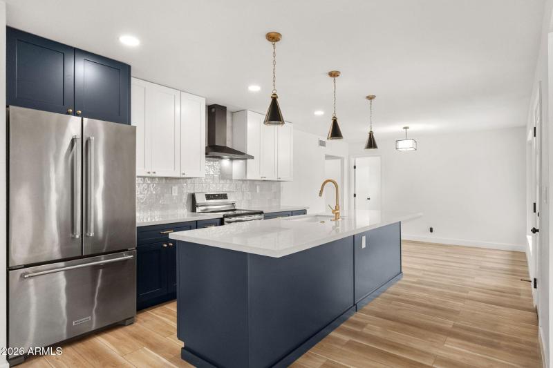 7734 N 34th Avenue - 13