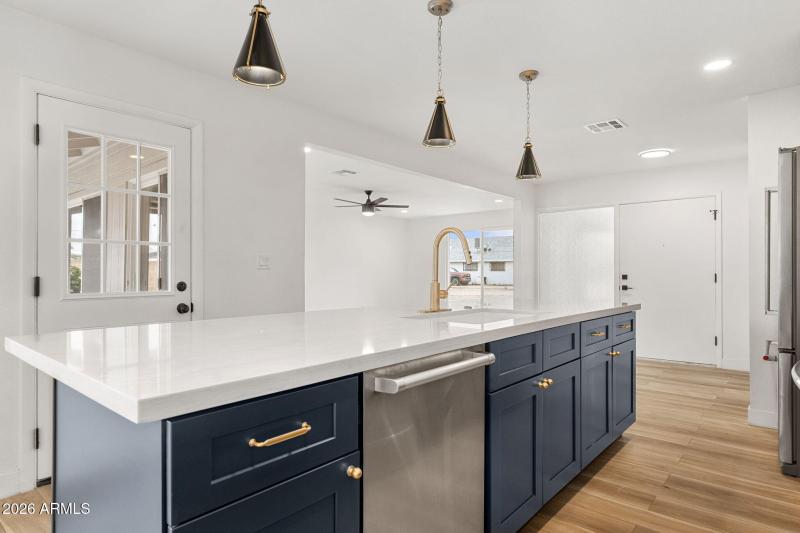 7734 N 34th Avenue - 16