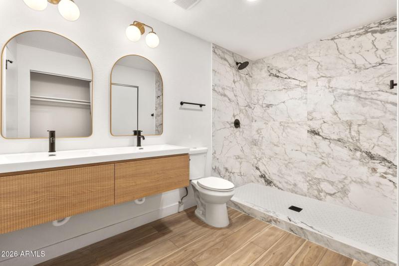 7734 N 34th Avenue - 22