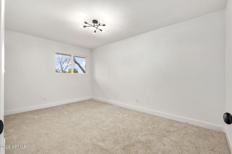 7734 N 34th Avenue - 25