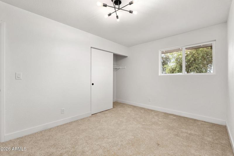 7734 N 34th Avenue - 26