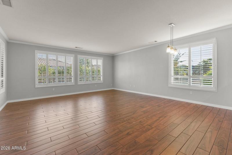 47-3303-Dining-Living