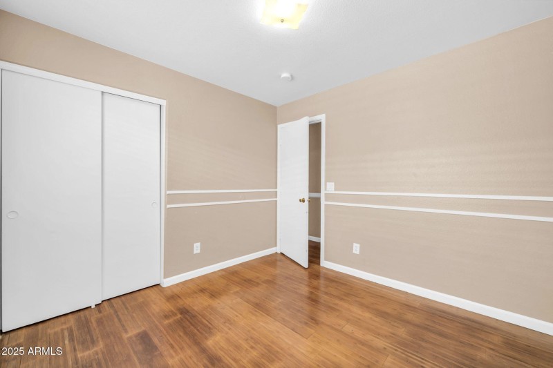 8544 W Cherry Hills Dr-25