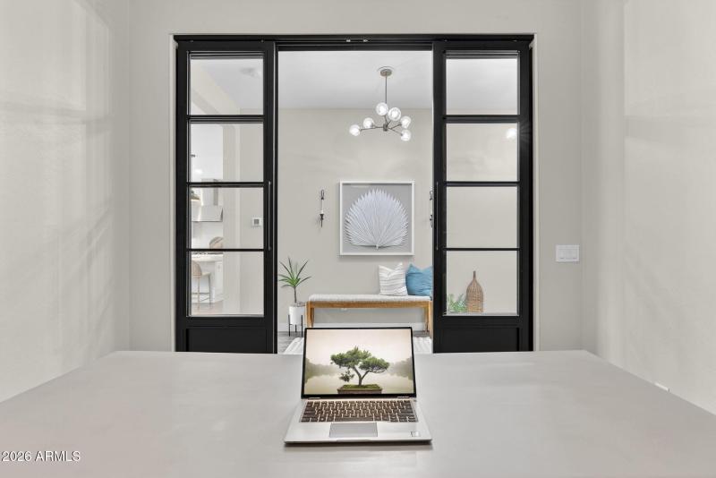 8-web-or-mls-37E Austin Dr