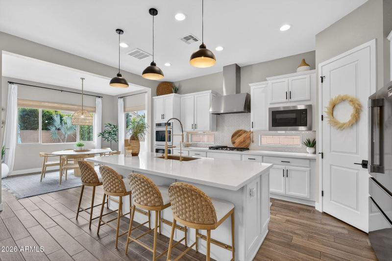 18-web-or-mls-43E Austin Dr