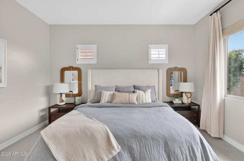 25-web-or-mls-54E Austin Dr