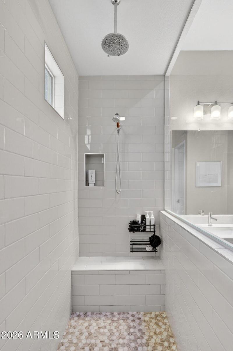 30-web-or-mls-59E Austin Dr