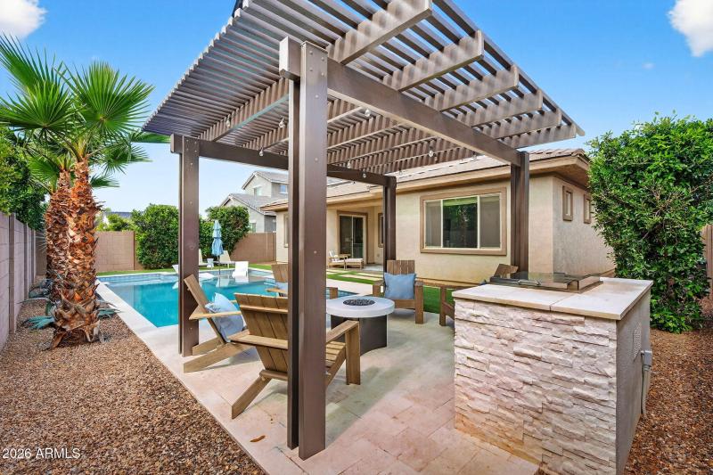 45-web-or-mls-63E Austin Dr