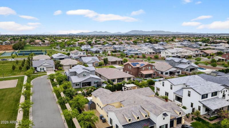 64-web-or-mls-12E Austin Dr