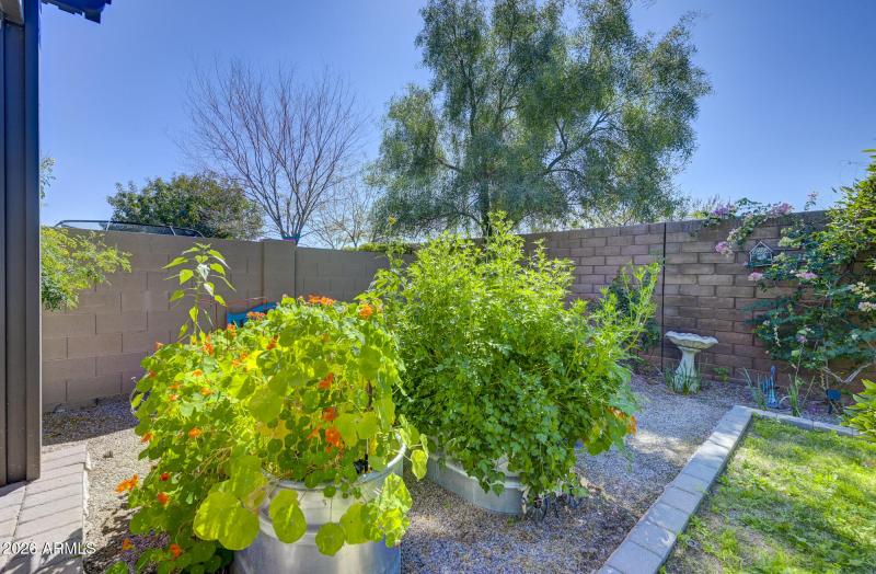 4602 S Flare exteriors-16