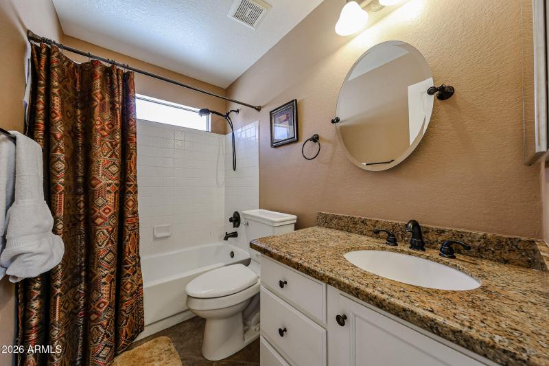 SECONDARY BATH UPSTAIRS