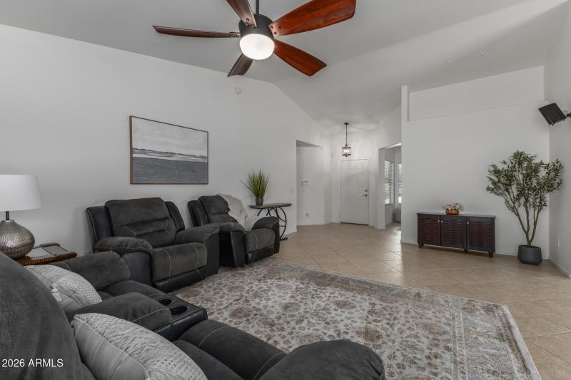 04- 1322 E Harwell Rd, Phoenix 85042