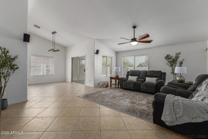 05- 1322 E Harwell Rd, Phoenix 85042