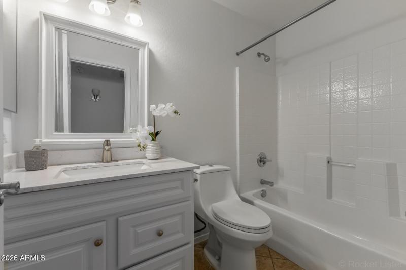 22- 1322 E Harwell Rd, Phoenix 85042