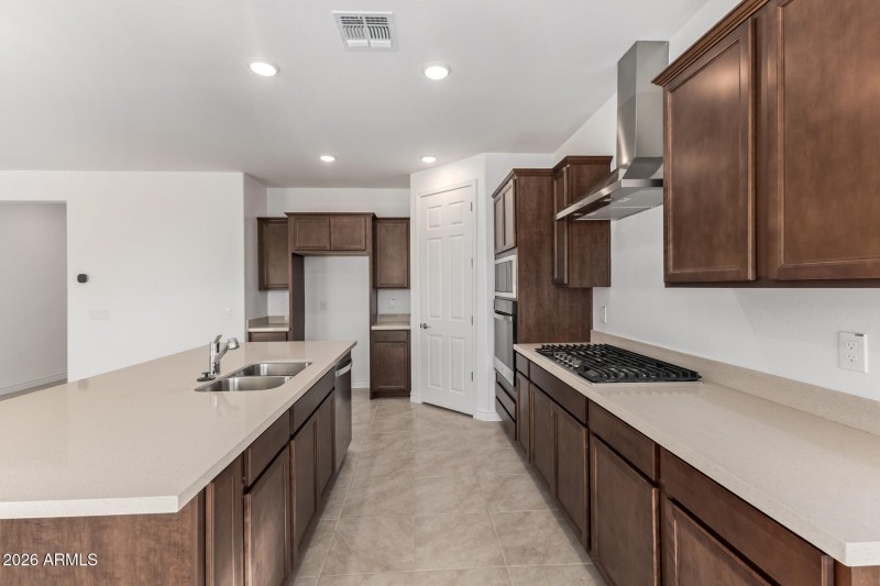 PHX_Miravida_Lot1166_Ash_25706_Kitchen (