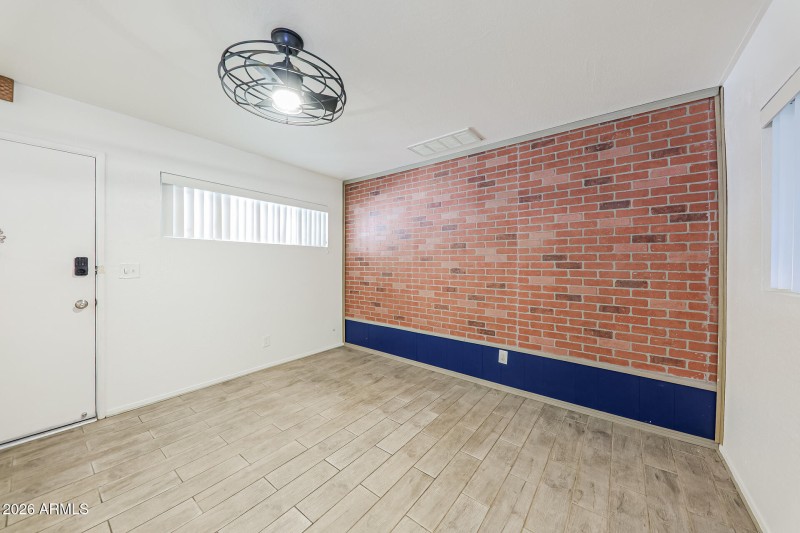 28-photo-Sitting-Room-7f3113be-1da9-4c61