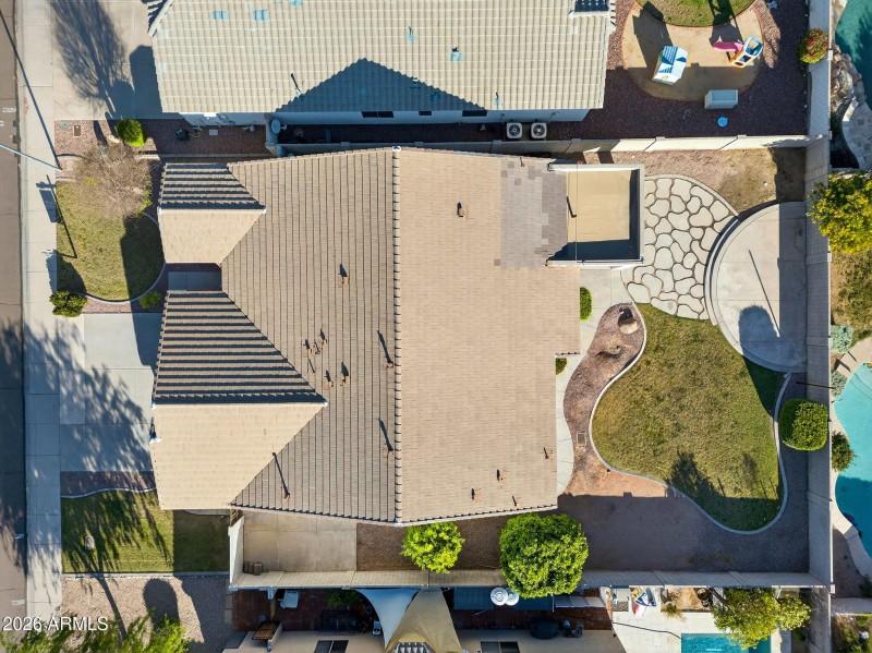 54-web-or-mls-55W Bloomfield Rd