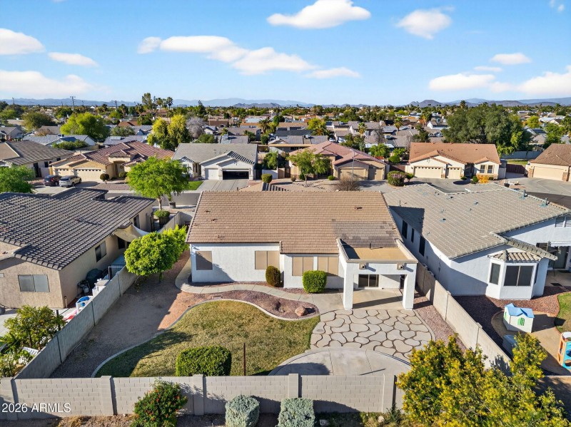 62-web-or-mls-63W Bloomfield Rd